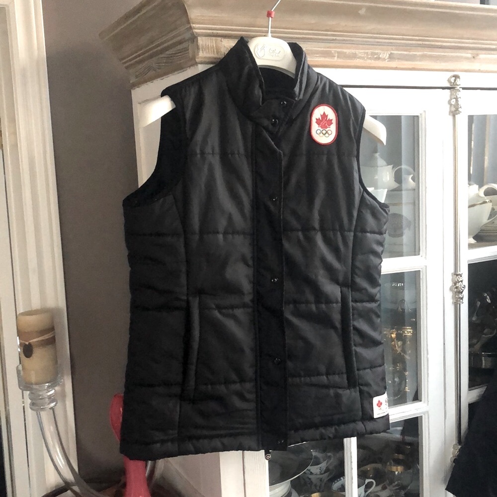 Official Outfitters Olympic Hudson’s Bay Vest, M